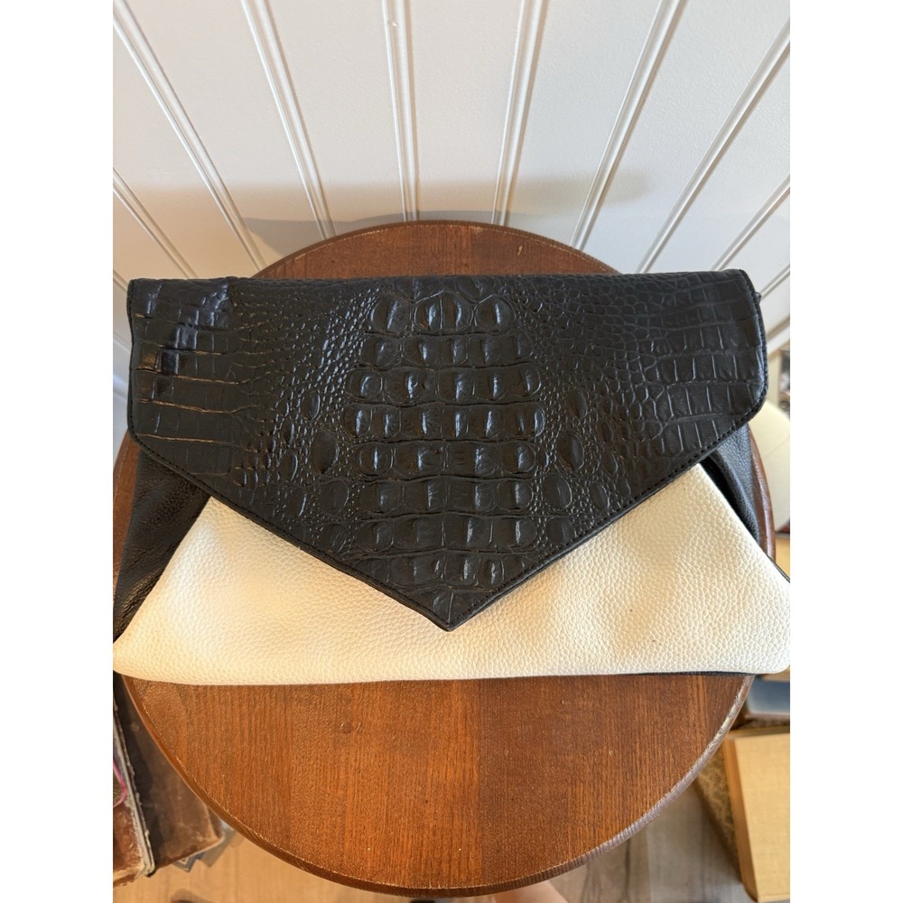 Bebe Genuine Leather Black White Croc Embossed Envelope Clutch Y2K